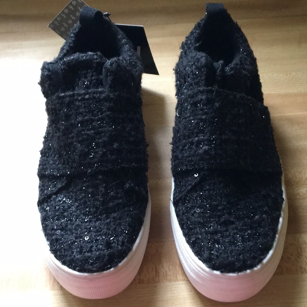 DV by Dolce Vida Black Slip on sneakers